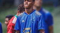 Anak Ronaldinho Tinggalkan Barcelona