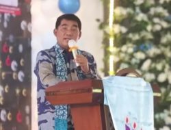 Natal di GMIM Eben Haezar, Gubernur Yulius Selvanus Serukan Solidaritas untuk Korban Bencana