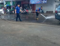 Personel Gabungan Kebut Sisa Tumpukan Sampah 
