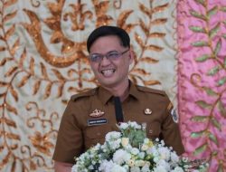 Lurah dan Sangadi Diminta Tegas Evaluasi Kinerja Perangkat