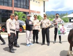Kapolres Boltim Pimpin Penyerahan Hewan Qurban di Mako Polres