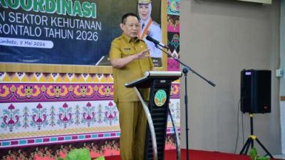 Tanggani Lahan Kritis, Gubernur Gusnar Minta Hidupkan Program Penghijauan