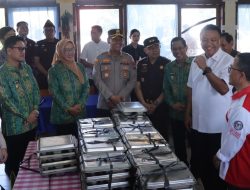Kapolres Kotamobagu Dampingi Kajati Sulut Tinjau Program MBG di SMPN 5
