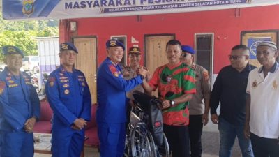 Hari Bhayangkara ke 80, Ditpolairud Polda Sulut Gelar Bakti Sosial di Pesisir Pulau Lembeh