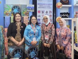 Ellen Honandar Sondakh Hadiri Puncak Peringatan HUT Ke-46 Dekranasda di Makassar