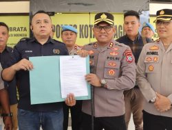 Kapolres Kotamobagu AKBP Abdul Kholik Sambut Aksi Wartawan, Pernyataan Sikap PWI Ditandatangani