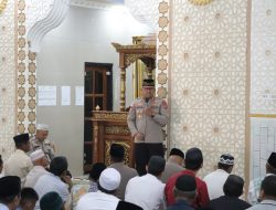 Jumat Keliling, Kapolres Abdul Kholik Bangun Kedekatan dengan Jamaah Masjid At-Taqwa