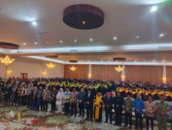 Gubernur Yulius Selvanus Hadir, 186 Lulusan STIMIK Multicom Siap Hadapi Dunia Kerja