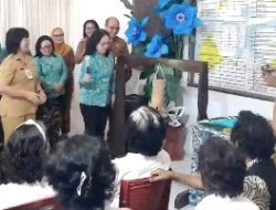 Sekolah Lansia “Laskar Bintang” Resmi Diluncurkan, Ellen Honandar: Lansia Harus Tetap Aktif dan Produktif