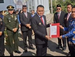 Jabatan Lowong, Bupati Ronald Kandoli Serahkan Sprin Plt Kadis
