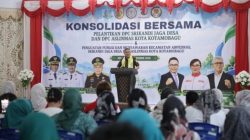 Kukuhkan Pengurus Srikandi Jaga Desa dan ASLINMAS, Ferrytass Tekankan Pengabdian Nyata