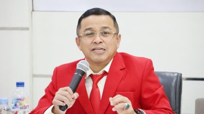 Dari Bukittinggi ke Bumi Nyiur Melambai, Jejak Panjang Feri Tas di Dunia Kejaksaan