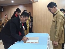 Hengky Honandar Perkuat Penataan Birokrasi, Nimrod Polonto Jabat Kadis Perpustakaan Bitung
